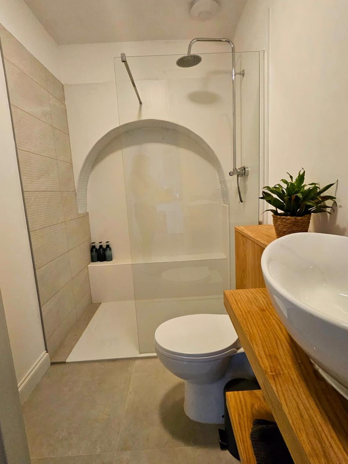 Seaview 2 Bedroom Apartment 利特尔 外观 照片